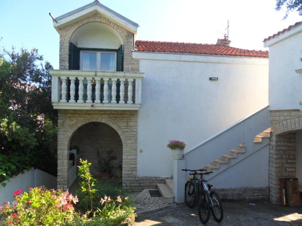 רוגוזניצה Sunset Beachfront Residence מראה חיצוני תמונה