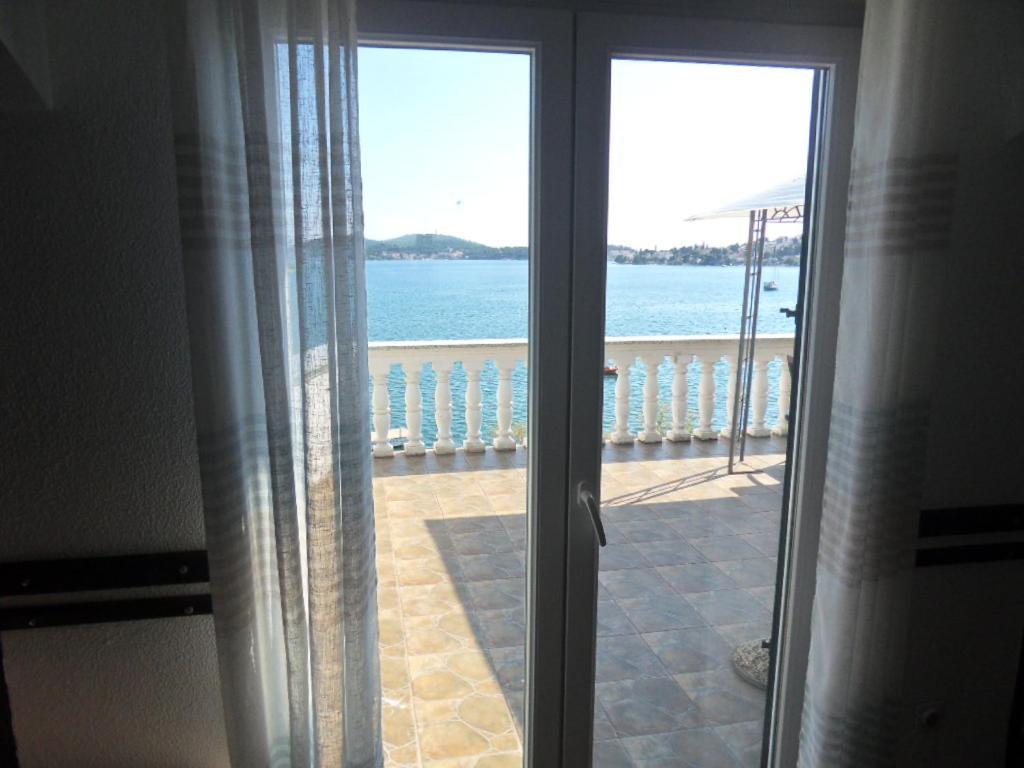 רוגוזניצה Sunset Beachfront Residence מראה חיצוני תמונה