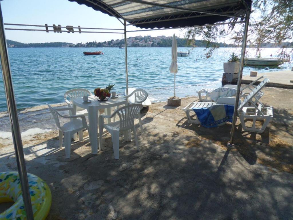 רוגוזניצה Sunset Beachfront Residence מראה חיצוני תמונה