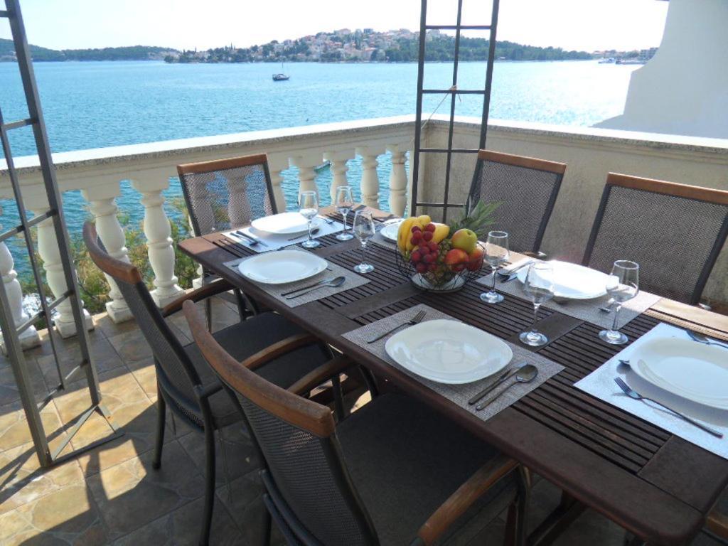 רוגוזניצה Sunset Beachfront Residence מראה חיצוני תמונה